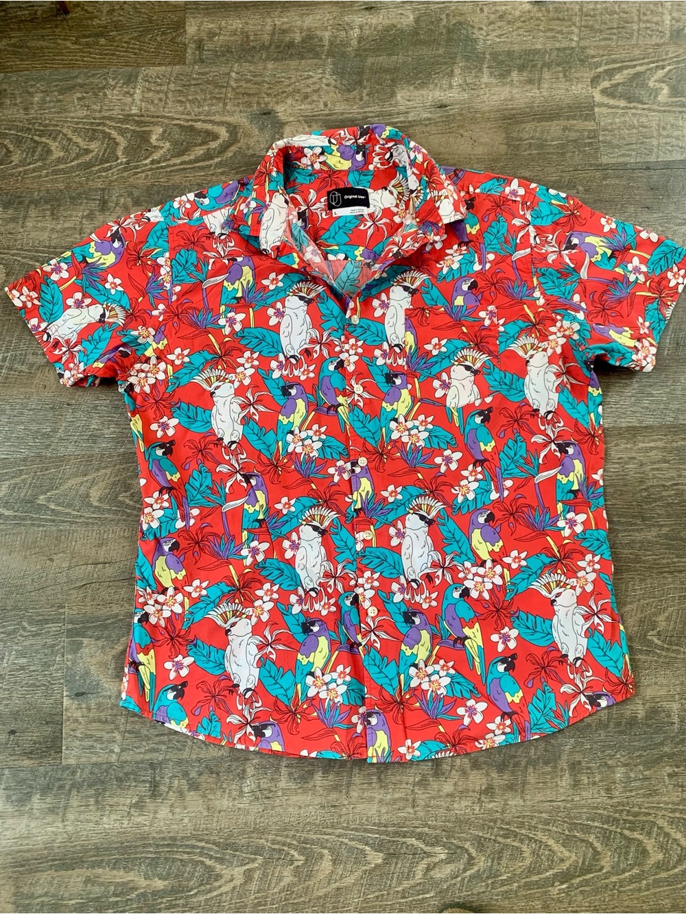 Tropical Vintage Hawaiian  Parrot Print Short Sleeve Shirt - Red